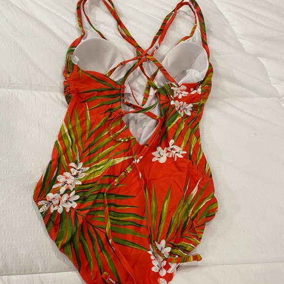 Kona sol tropical swimsuit - Picture 2 of 3